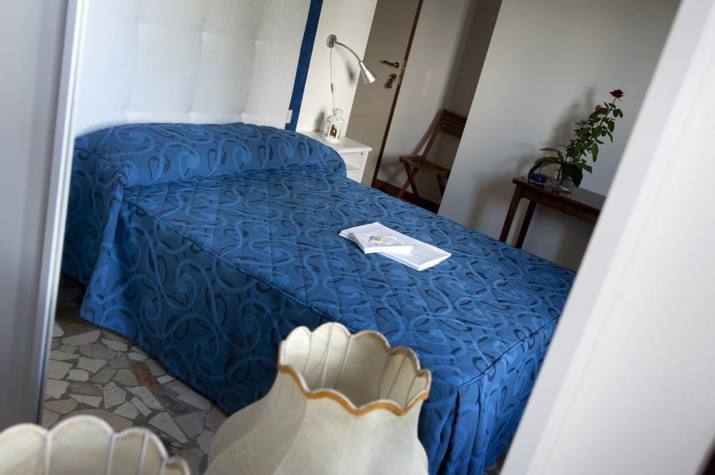 Hotel Caselle San Lazzaro di Savena Kamer foto