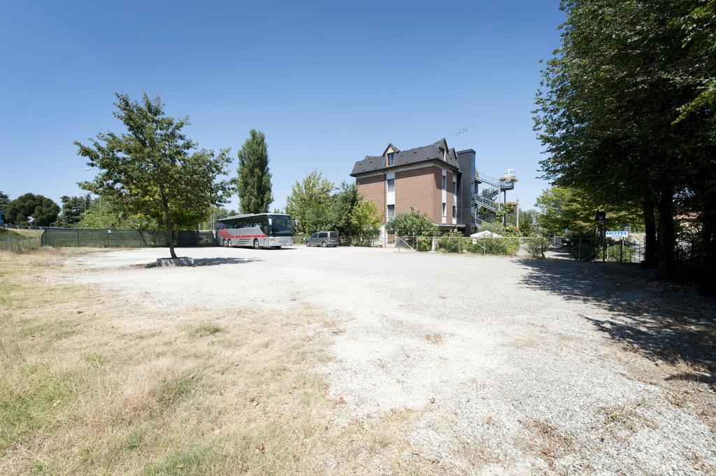 Hotel Caselle San Lazzaro di Savena Buitenkant foto